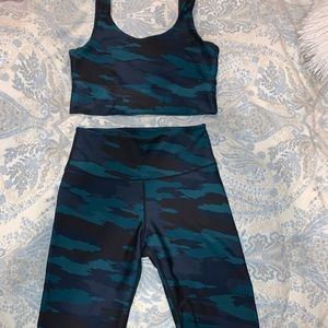 Medium Camo Soul cycle Crop Too Bra